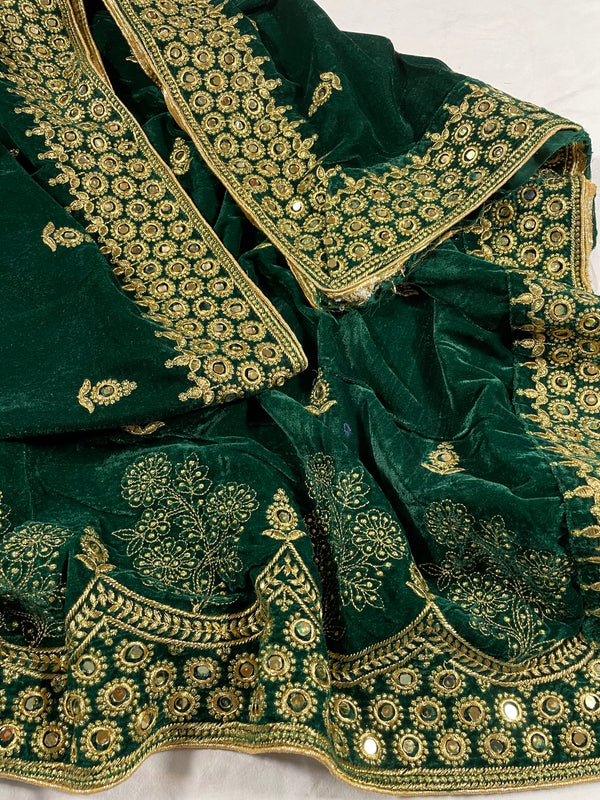 Riwayat Mukhmal Green Velevt Dupatta