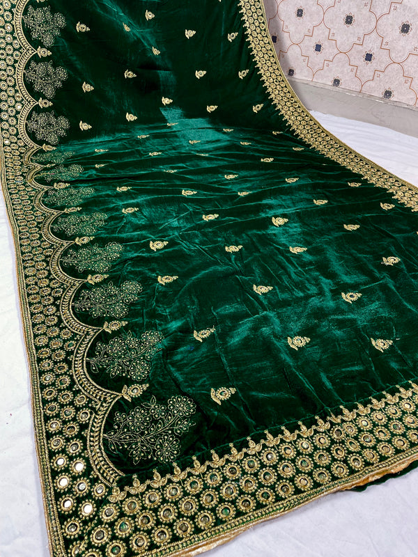 Riwayat Mukhmal Green Velevt Dupatta
